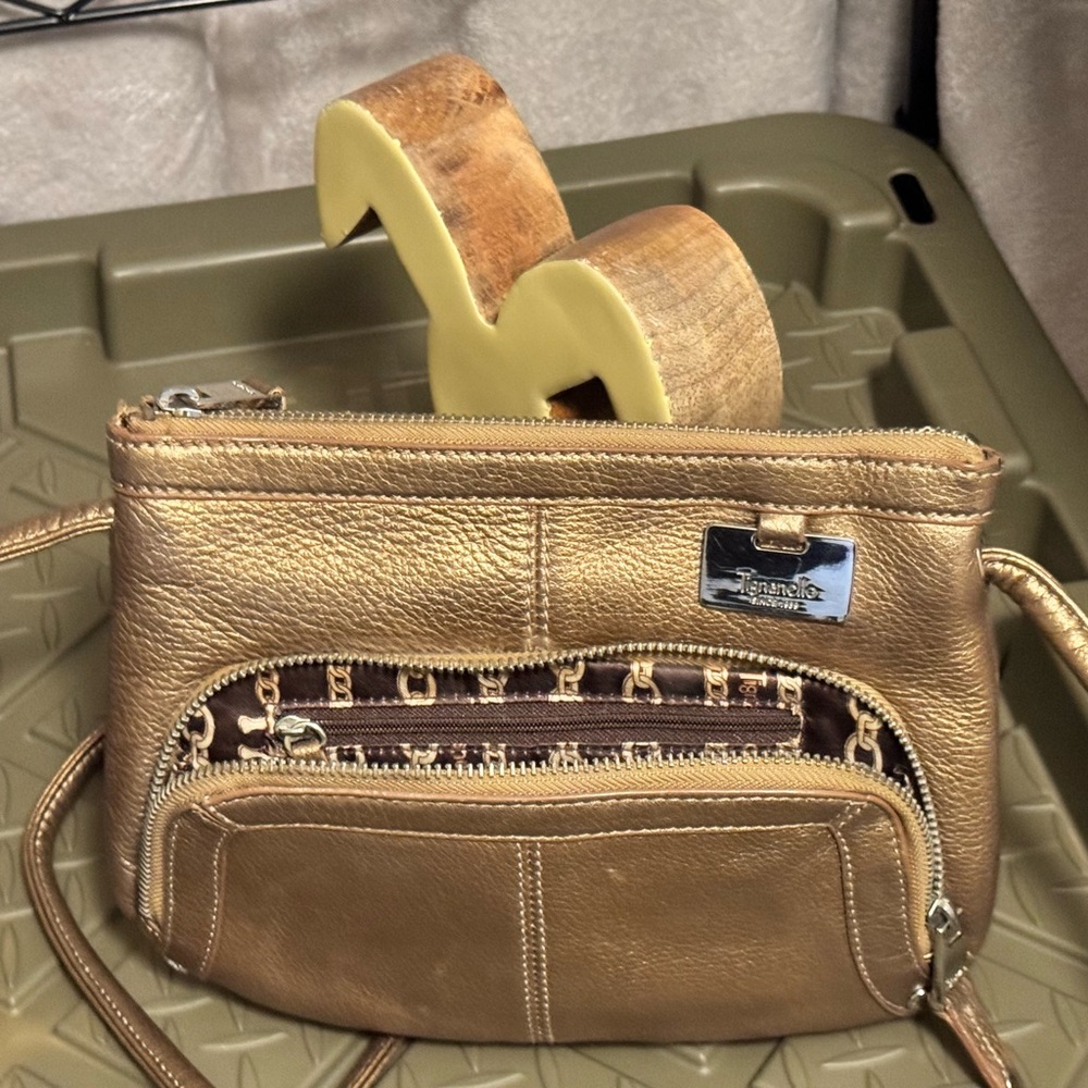 Tignanello Metallic Rose Gold Leather Crossbody - Picture 3 of 4